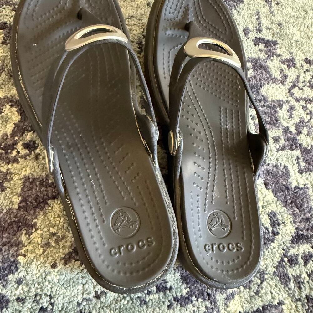 Black Women’s Crocs Light Wedge Rubber Thong Sandals with Silver Ring Detail - Picture 5 of 8